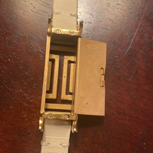 Tory Burch FitBit wrap watch - Picture 12 of 12